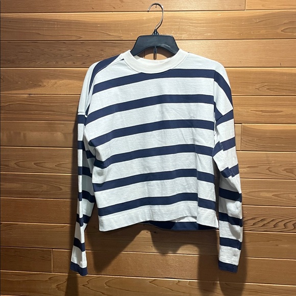 AYR EARLY MORNING HALF DAY CROPPED LONG SLEEVE TOP WOMENS SMALL - Picture 2 of 5